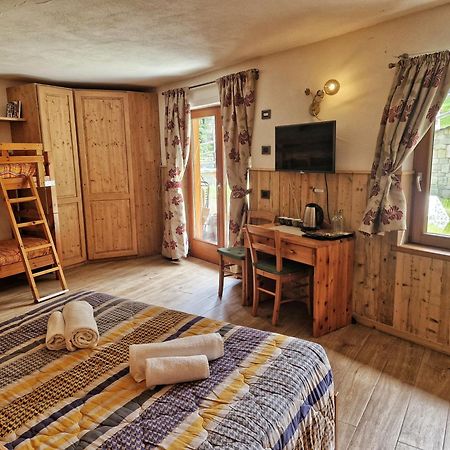 Le Nid De L'Aigle Hotel Чамполук Екстериор снимка