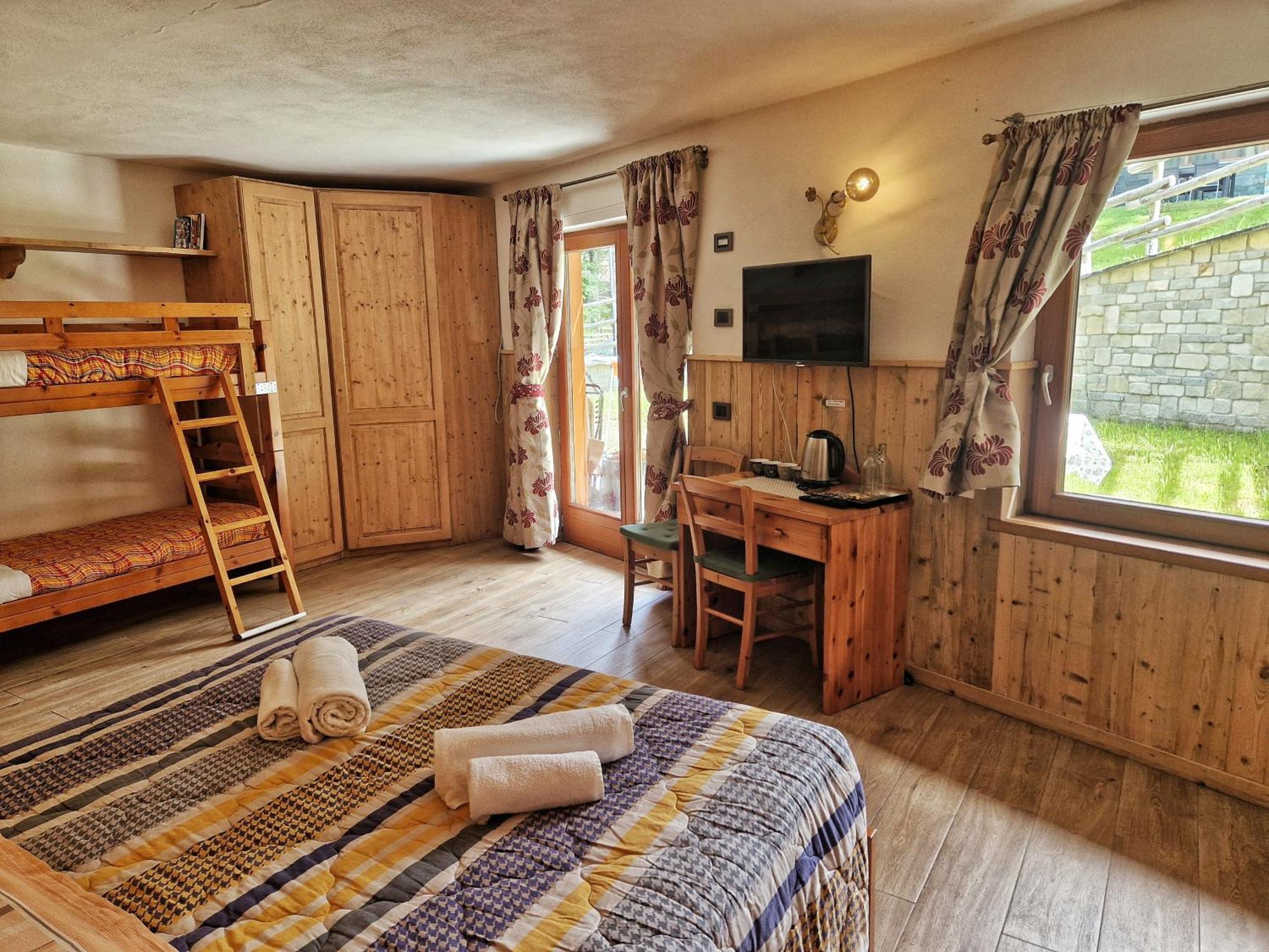 Le Nid De L'Aigle Hotel Чамполук Екстериор снимка